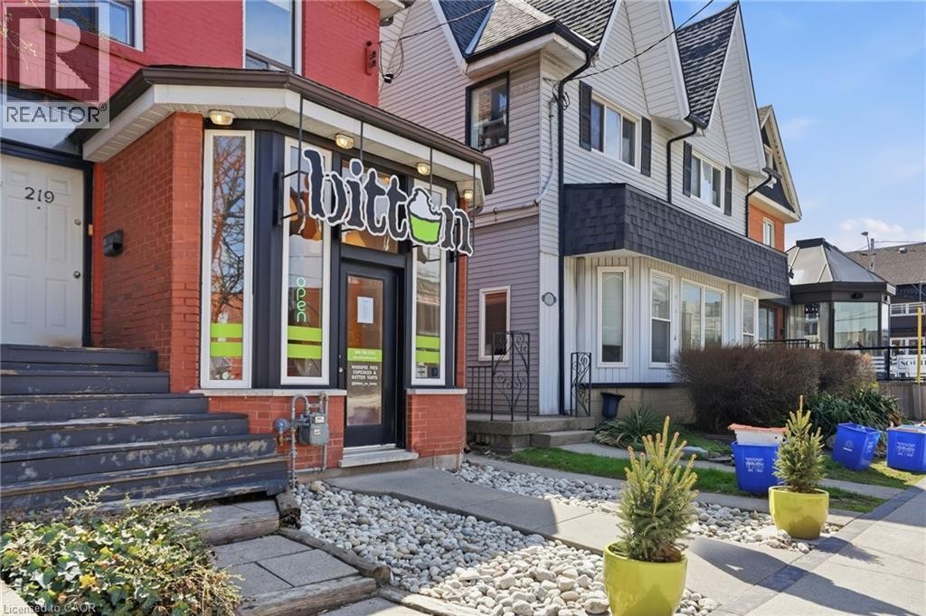 390 Hunter Street W, Hamilton, ON - Outdoor With Facade