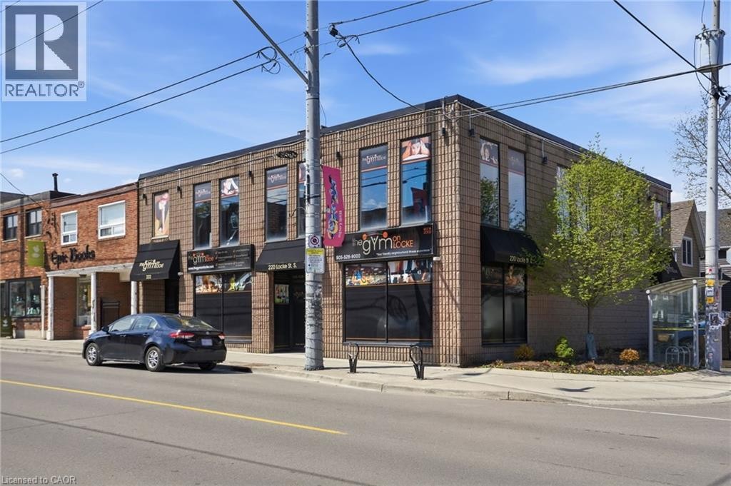 390 Hunter Street W, Hamilton, ON - Outdoor