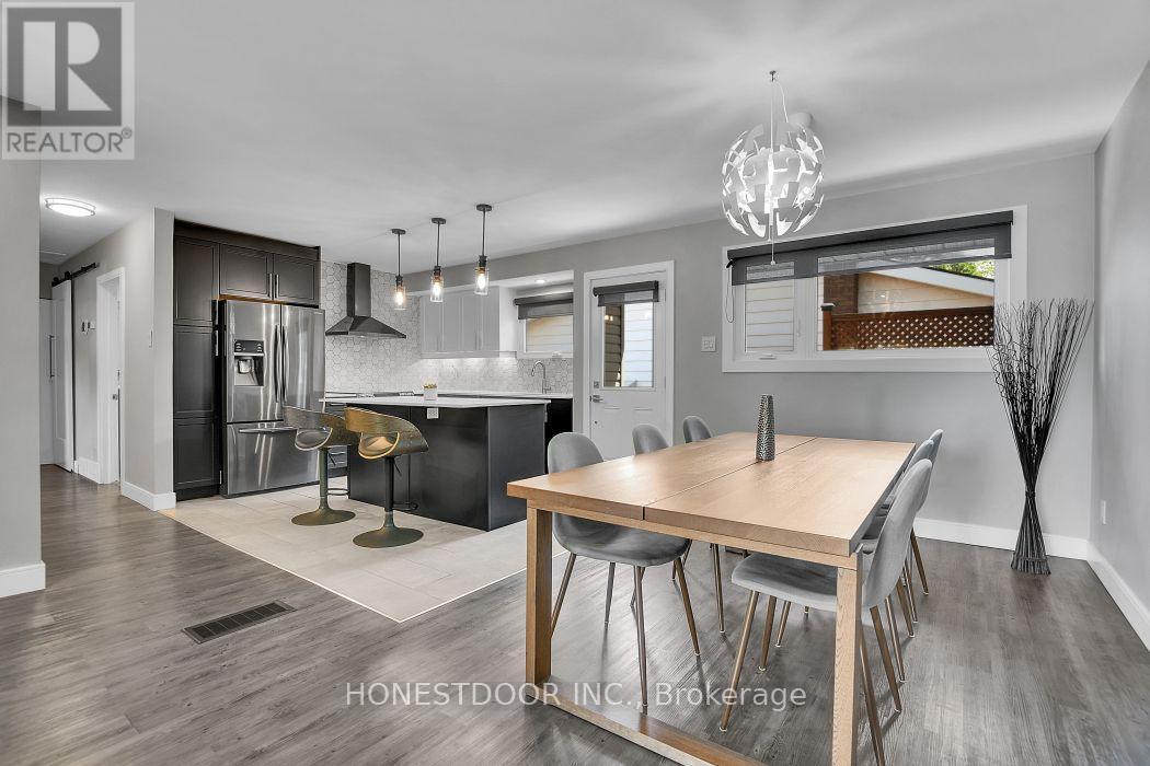 2601 Needham Crescent, Ottawa, ON