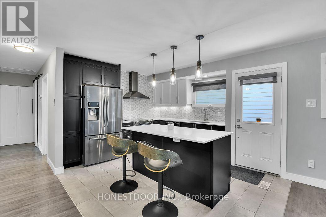 2601 Needham Crescent, Ottawa, ON