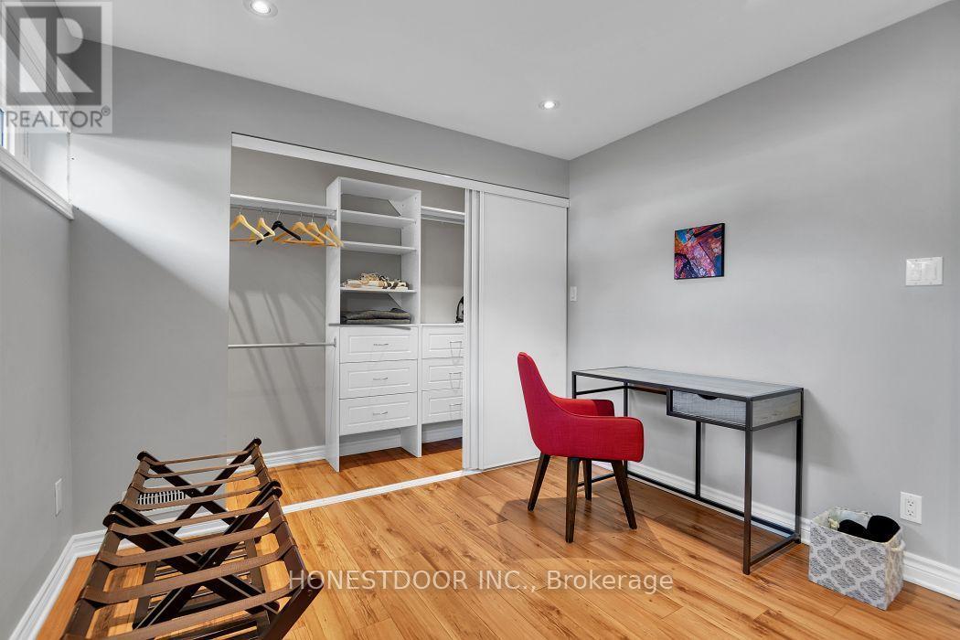 2601 Needham Crescent, Ottawa, ON