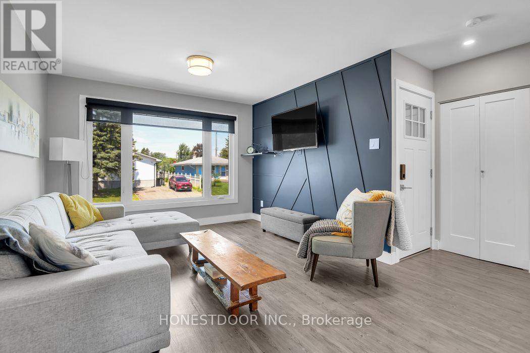 2601 Needham Crescent, Ottawa, ON