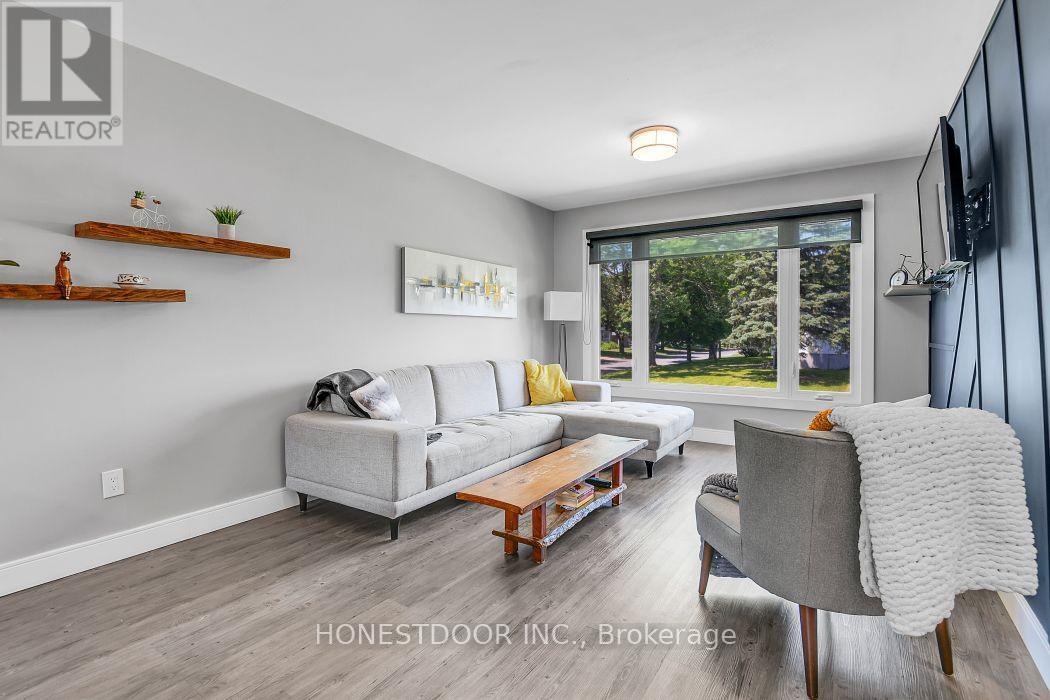 2601 Needham Crescent, Ottawa, ON