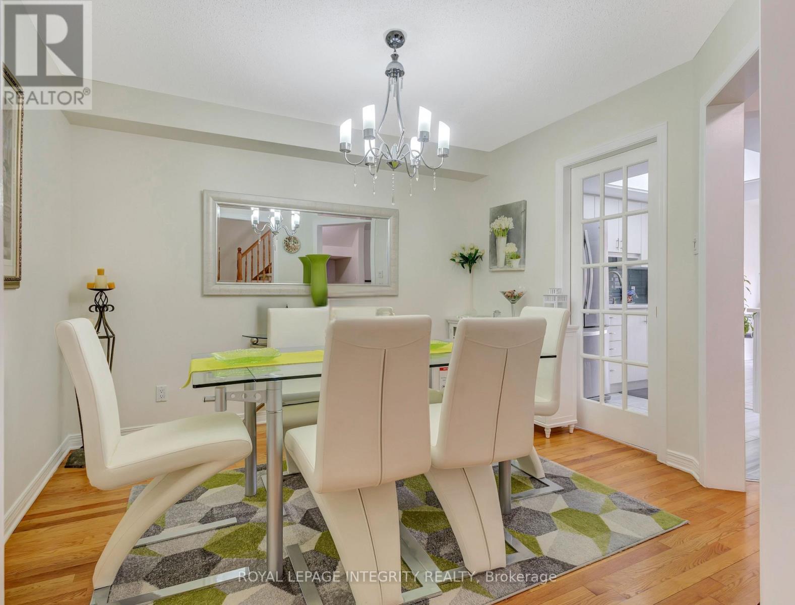 7 Westpointe Crescent, Ottawa, ON