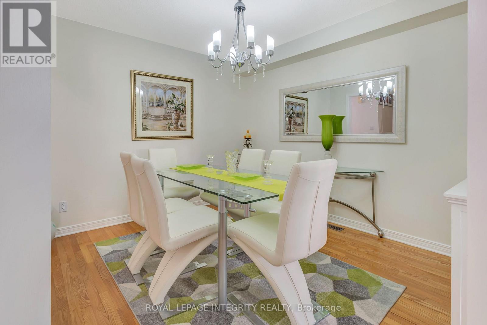 7 Westpointe Crescent, Ottawa, ON