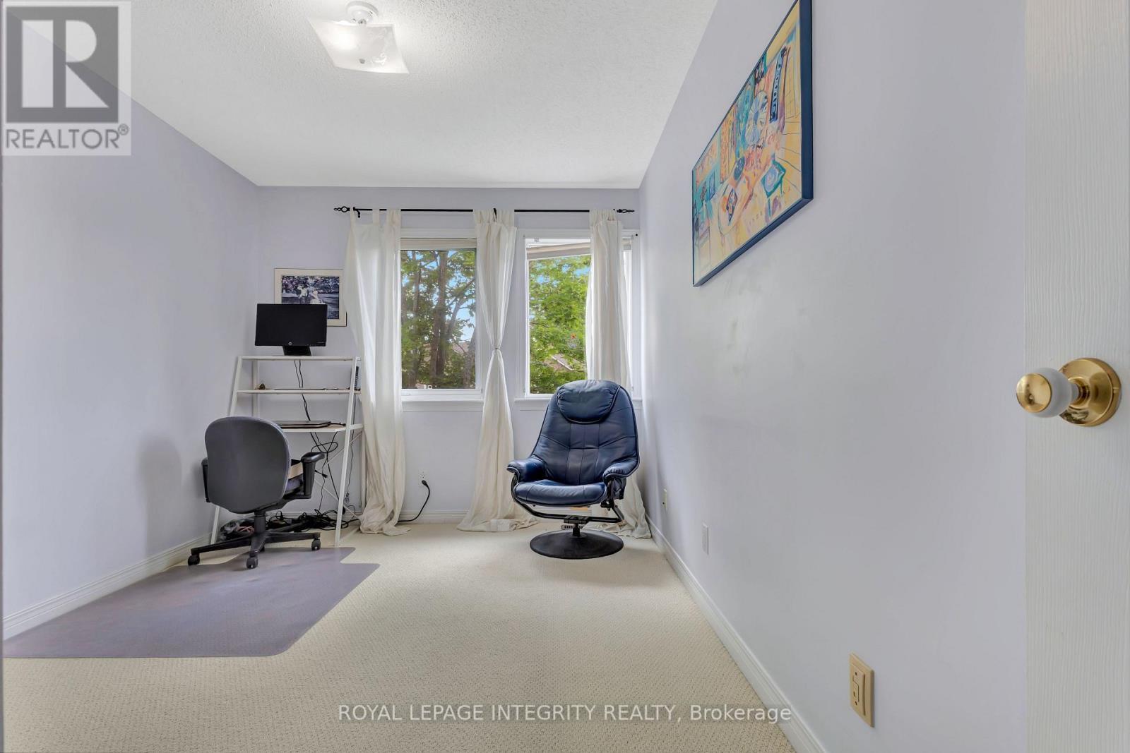 7 Westpointe Crescent, Ottawa, ON