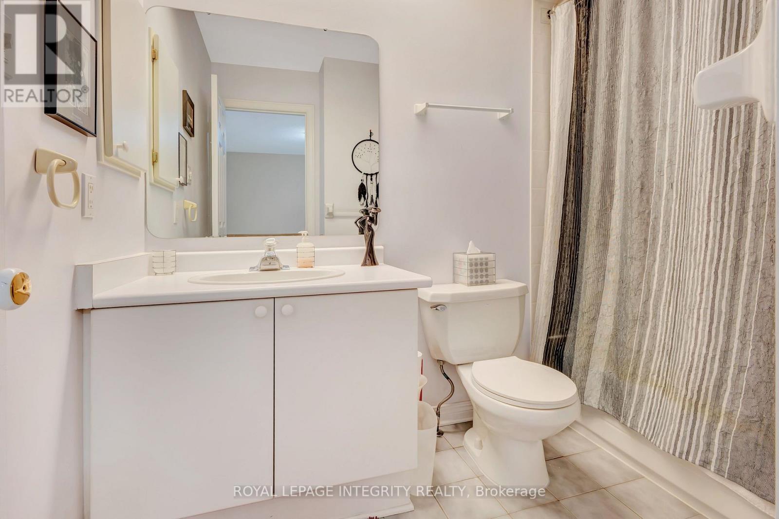 7 Westpointe Crescent, Ottawa, ON