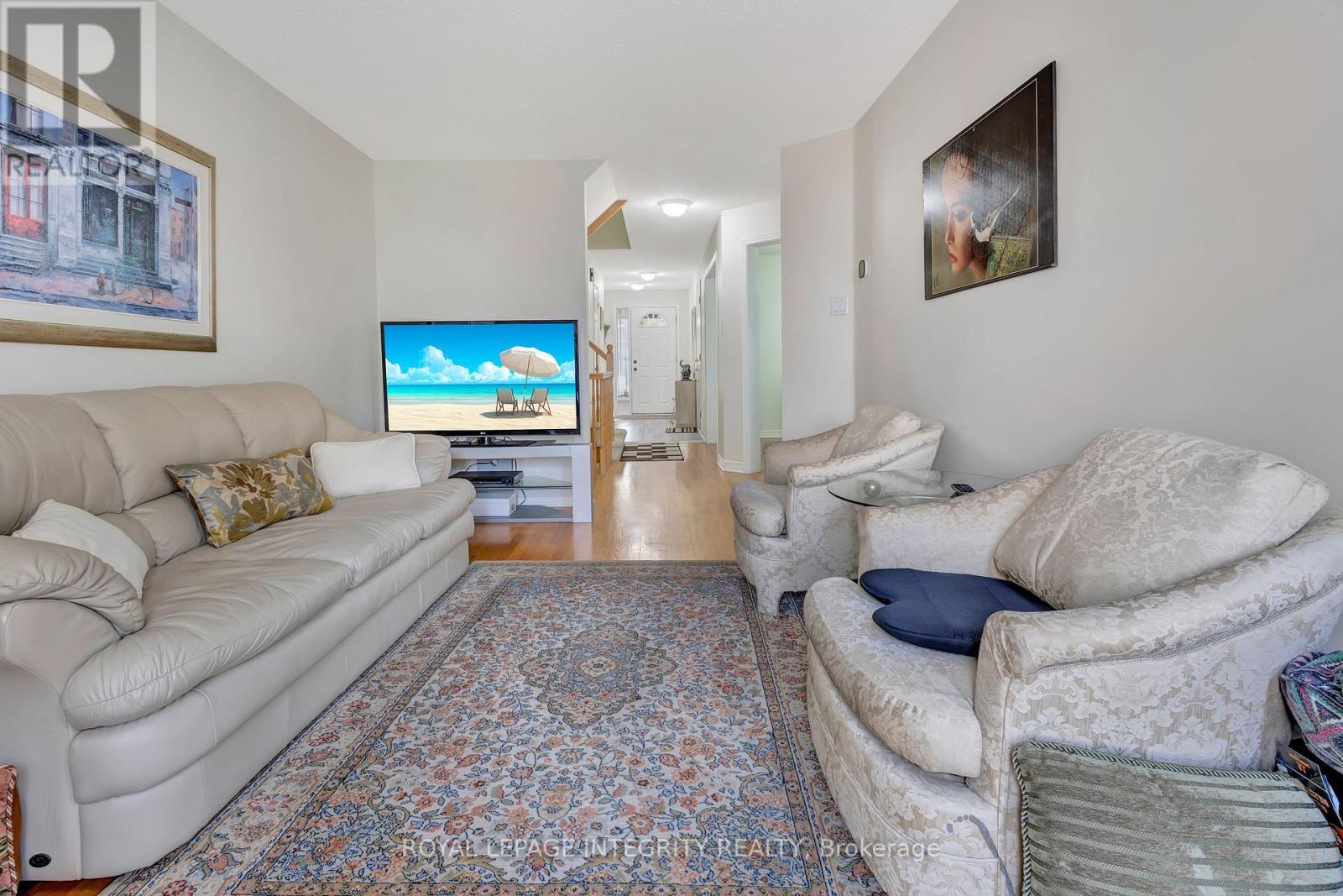 7 Westpointe Crescent, Ottawa, ON