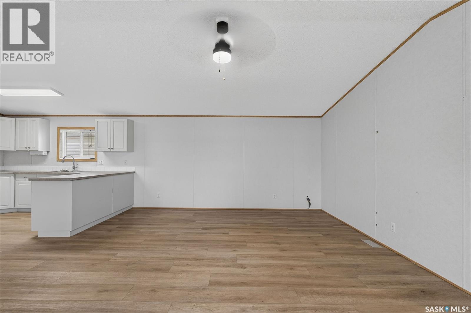 119 Railway Avenue, Kinistino, SK