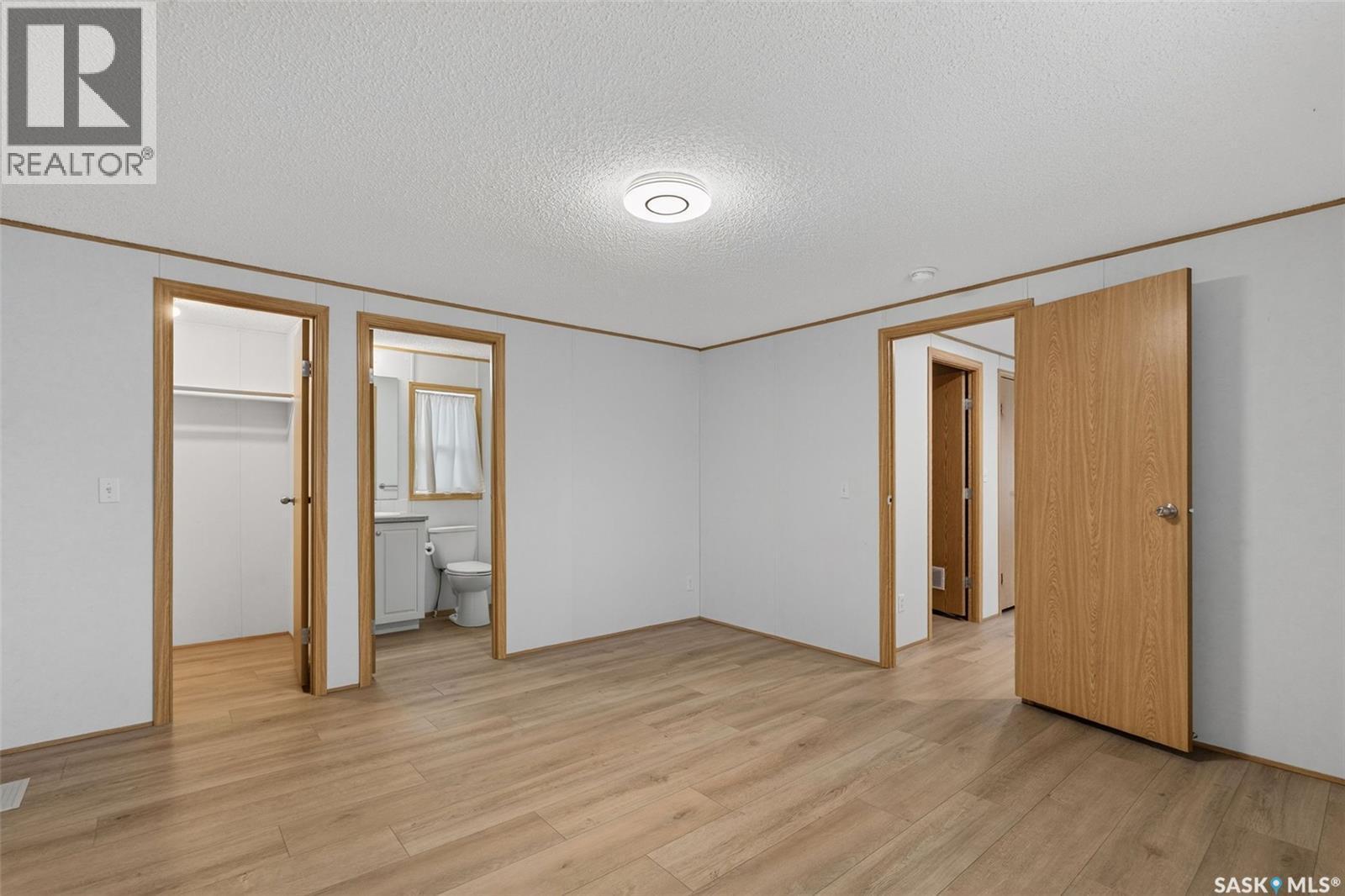 119 Railway Avenue, Kinistino, SK
