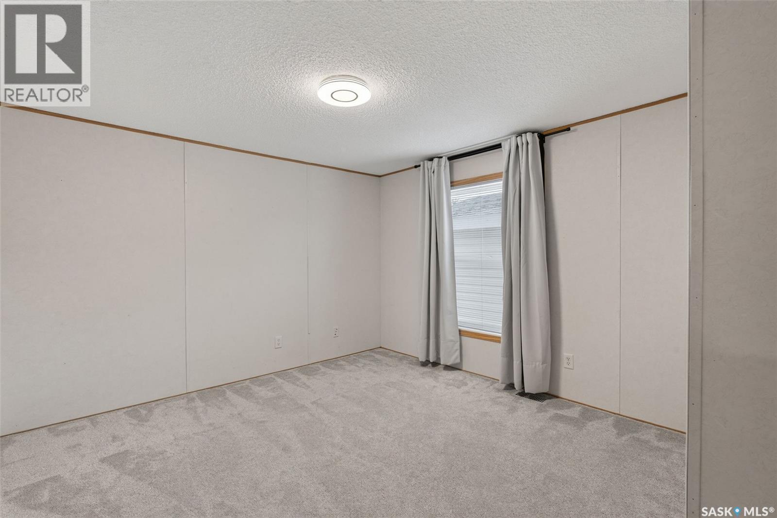 119 Railway Avenue, Kinistino, SK