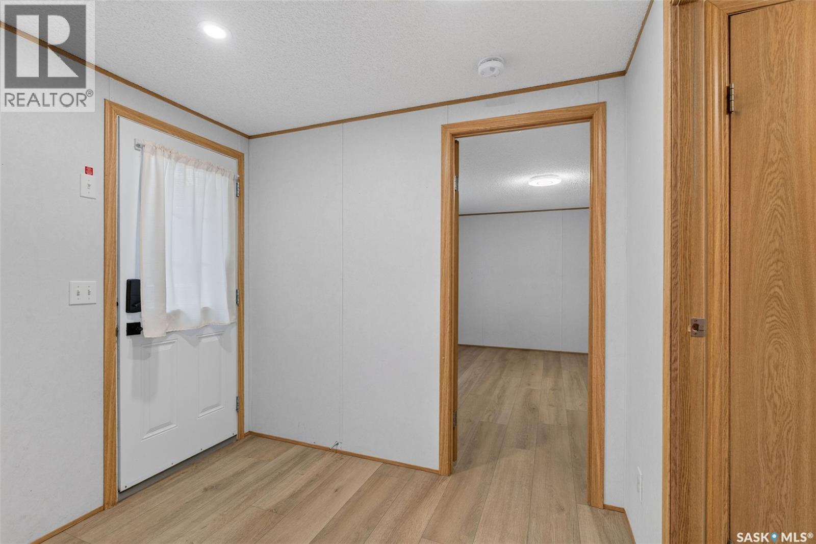 119 Railway Avenue, Kinistino, SK