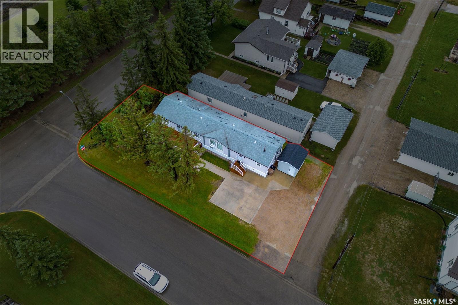 119 Railway Avenue, Kinistino, SK