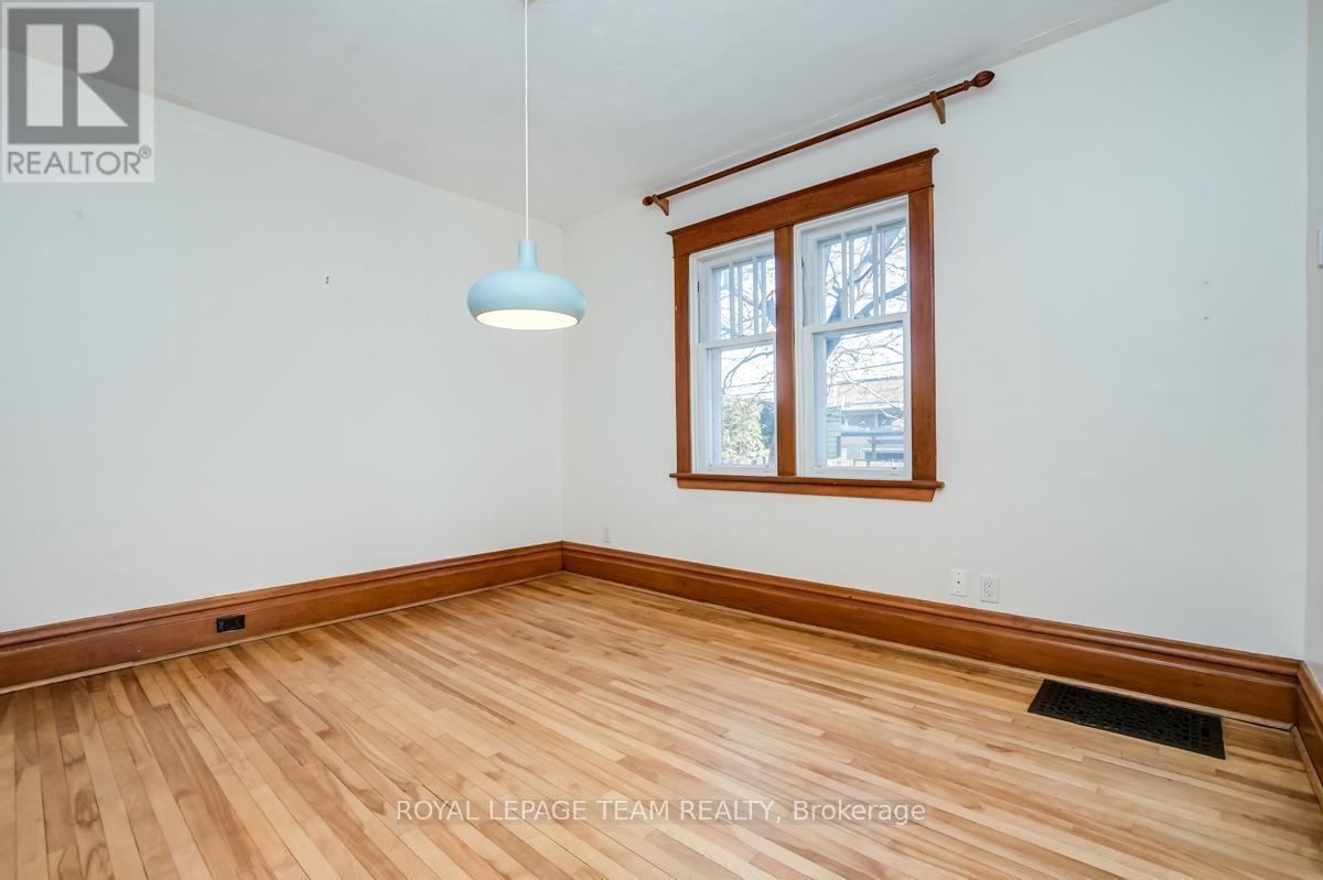 995 Gladstone Avenue, Ottawa, ON