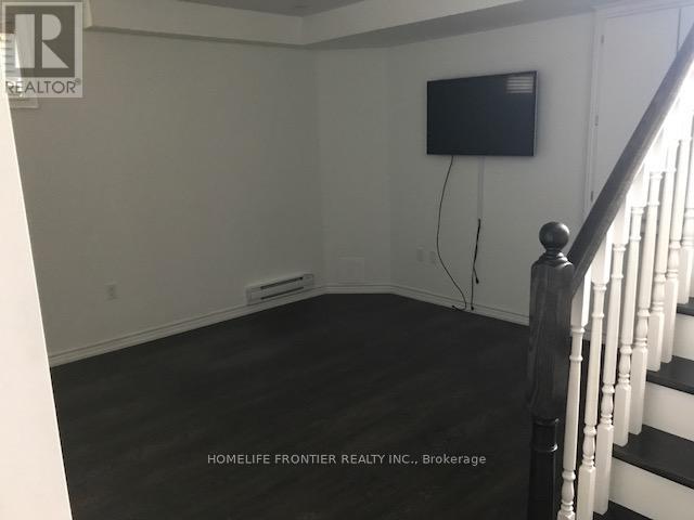 3 Benjamin Way, Whitby, ON