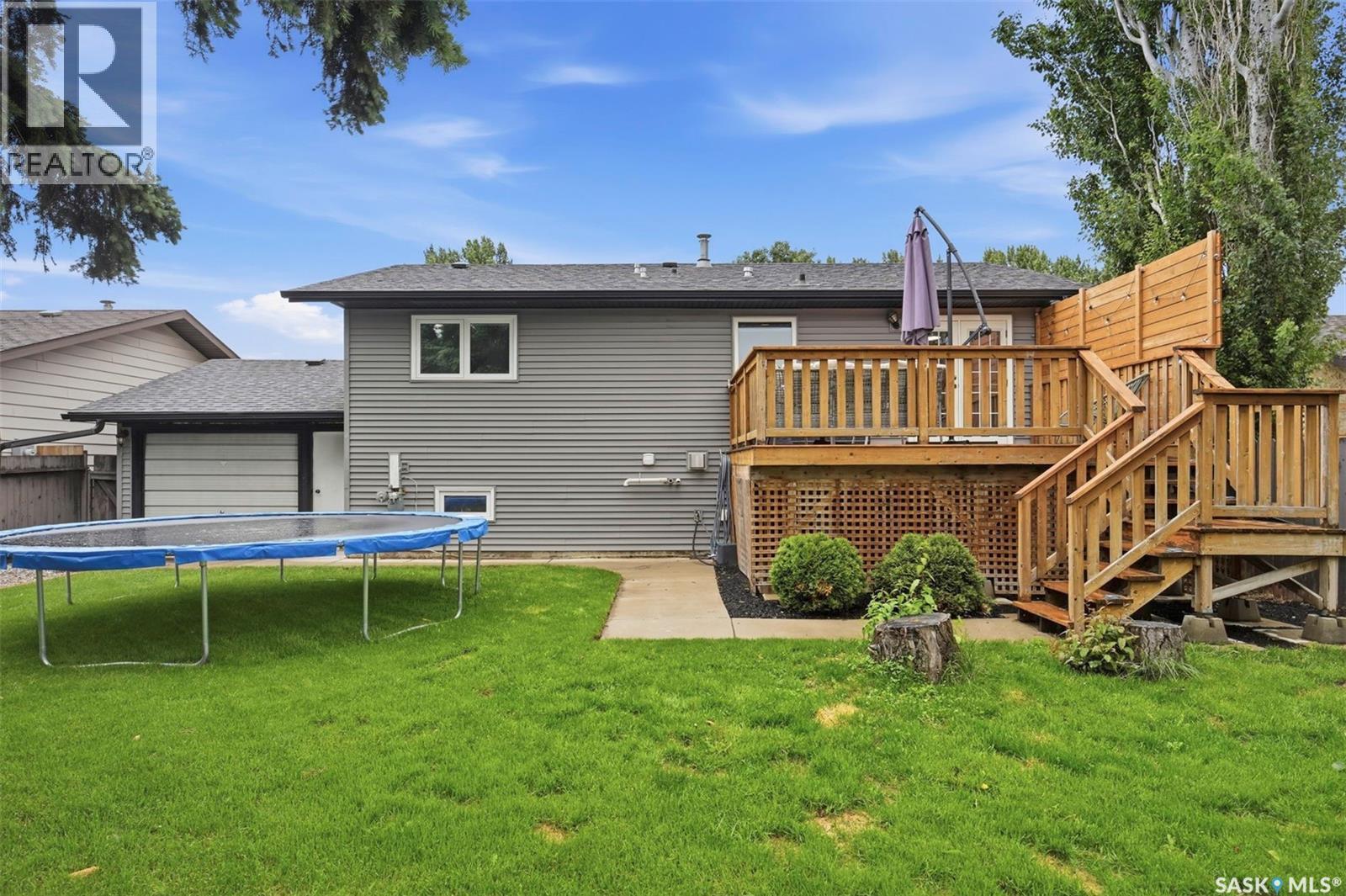 423 Nesbitt Way, Saskatoon, SK