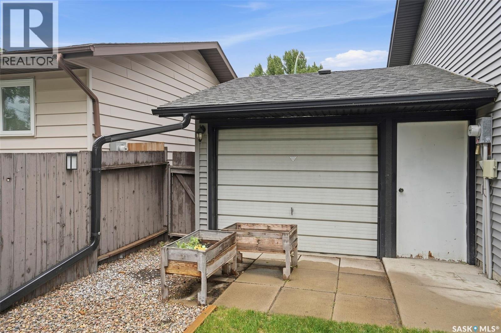 423 Nesbitt Way, Saskatoon, SK