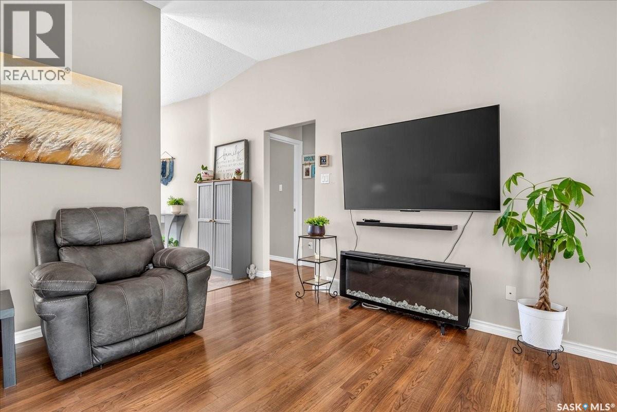 2732 Shooter Drive E, Regina, SK