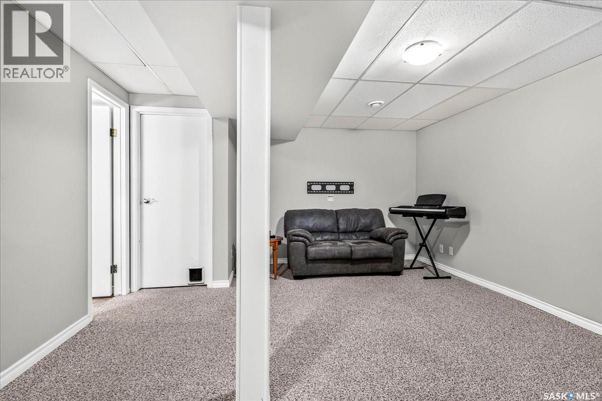 2732 Shooter Drive E, Regina, SK