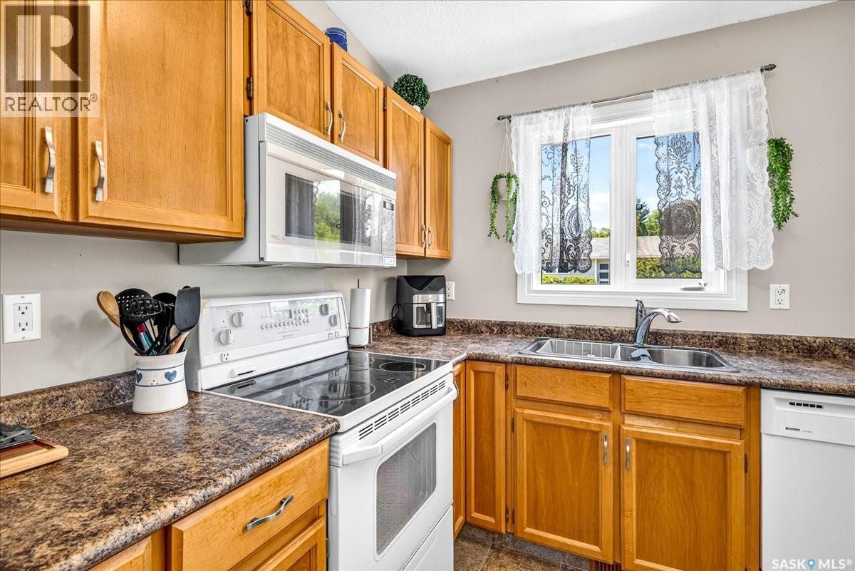 2732 Shooter Drive E, Regina, SK