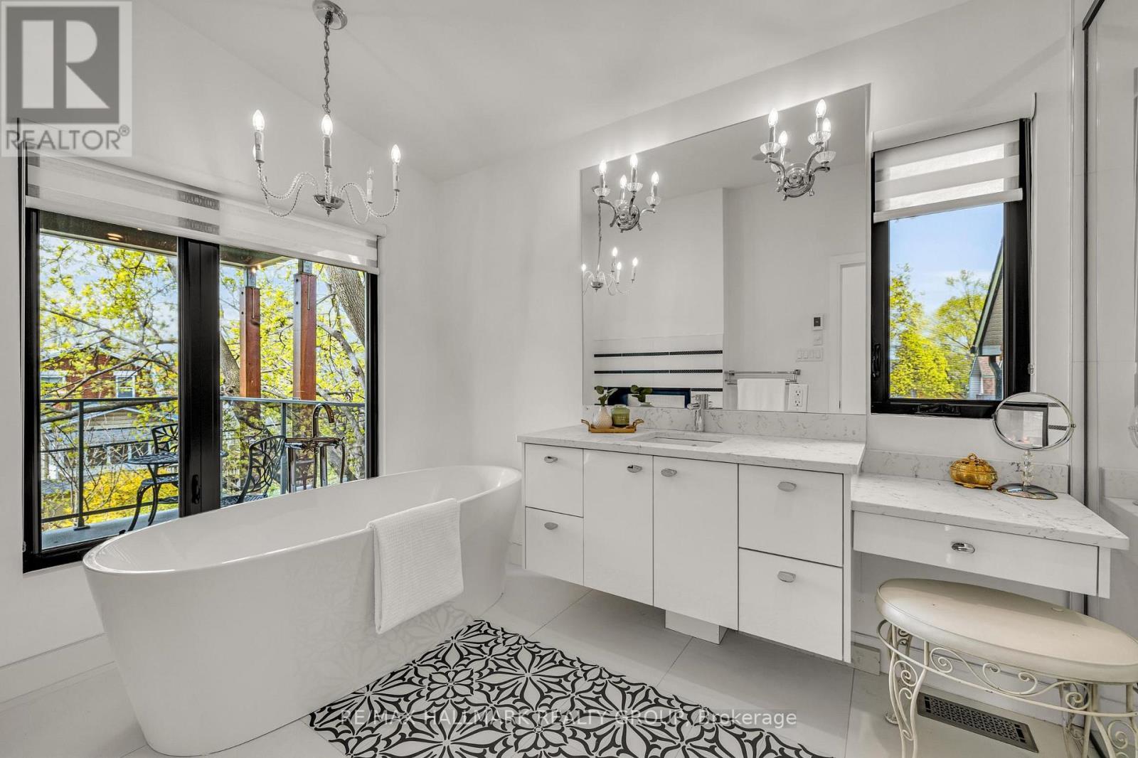 92 Grange Avenue, Ottawa, ON