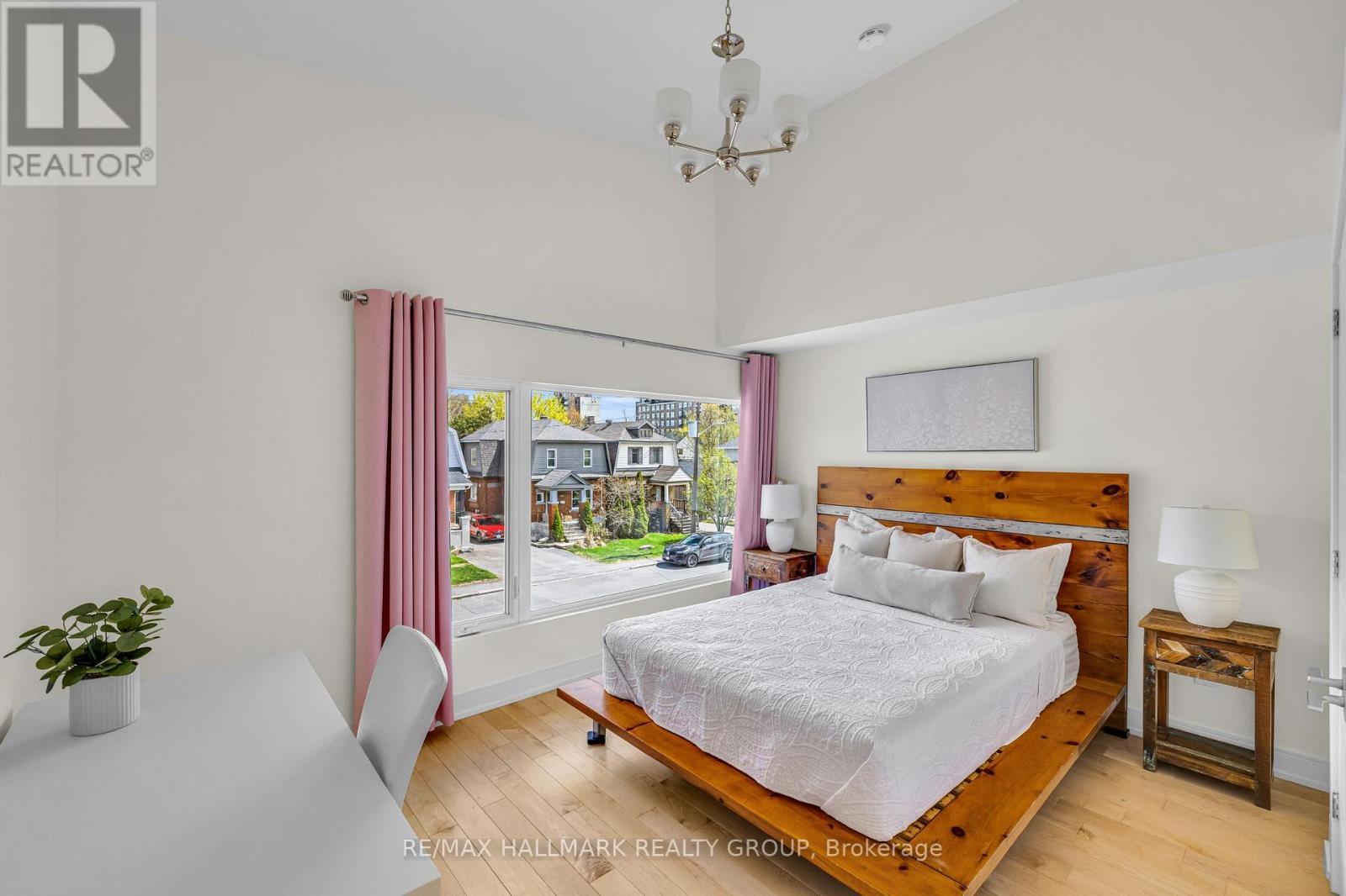 92 Grange Avenue, Ottawa, ON