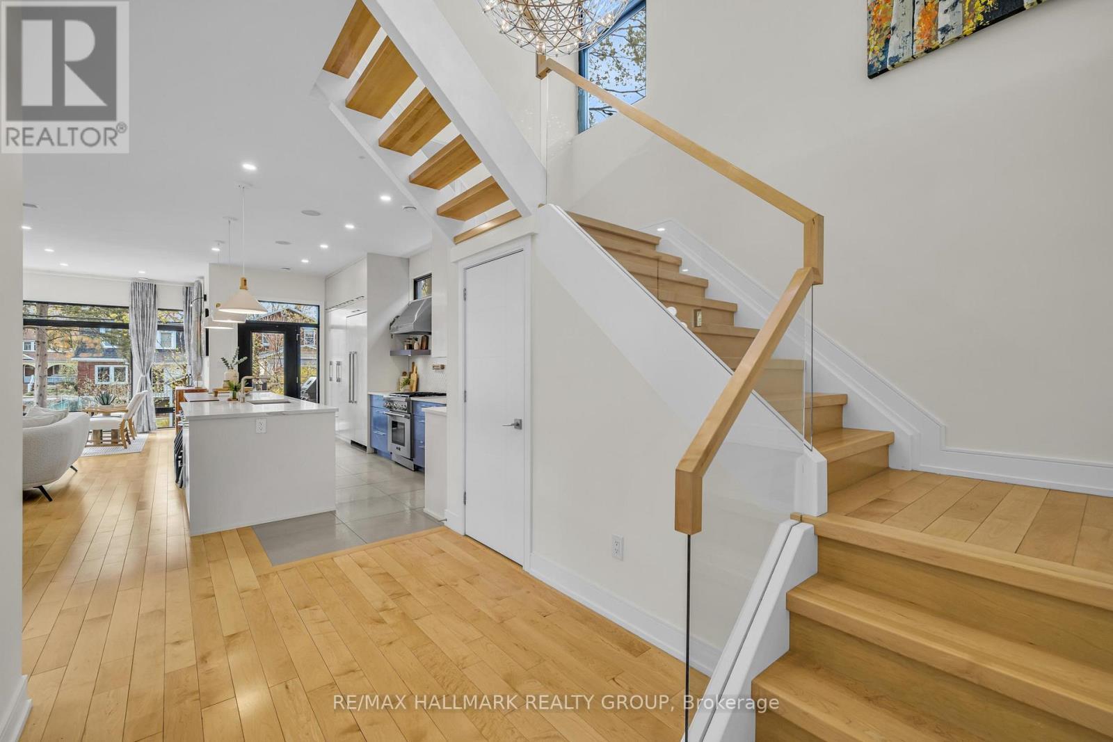 92 Grange Avenue, Ottawa, ON