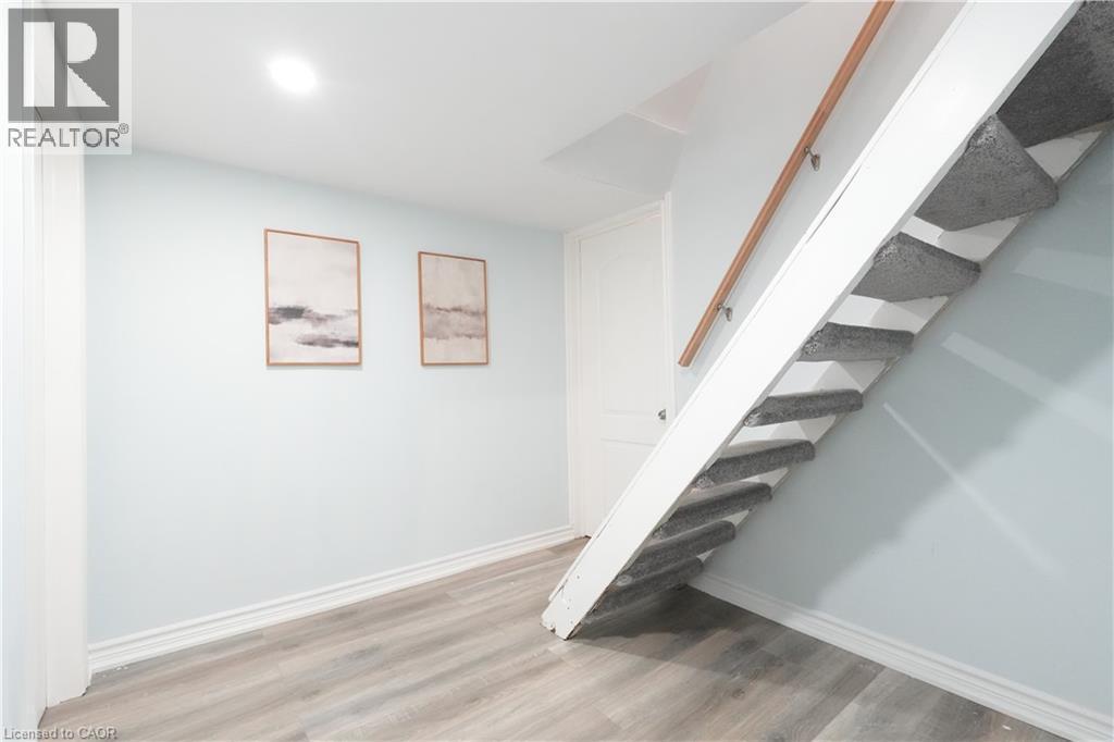 141 Mcanulty Boulevard, Hamilton, ON