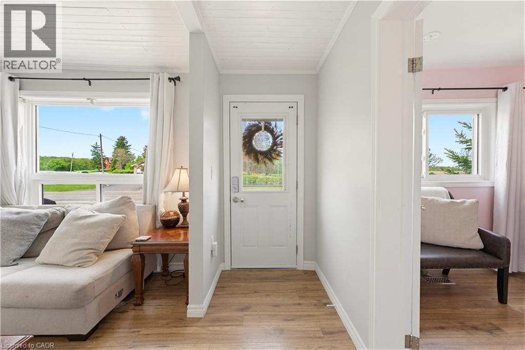 1390 Mckenzie Road, Caledonia, ON