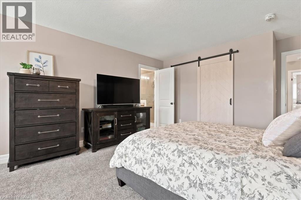 921 Eden Oak Court, Kitchener, ON - Indoor Photo Showing Bedroom