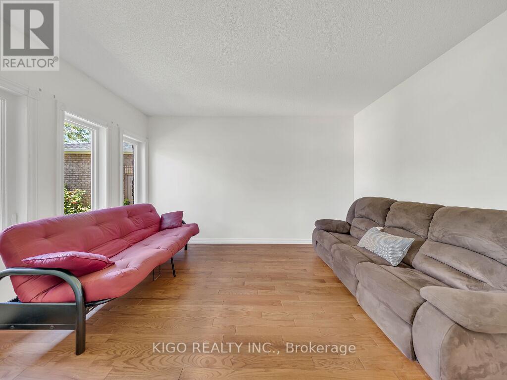 479 Saginaw Parkway, Cambridge, ON