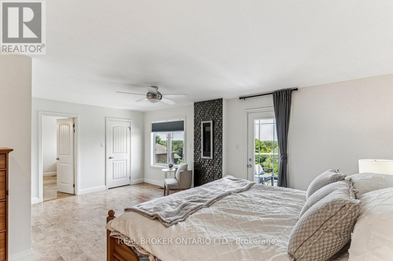 27 Bagshaw Crescent, Uxbridge, ON