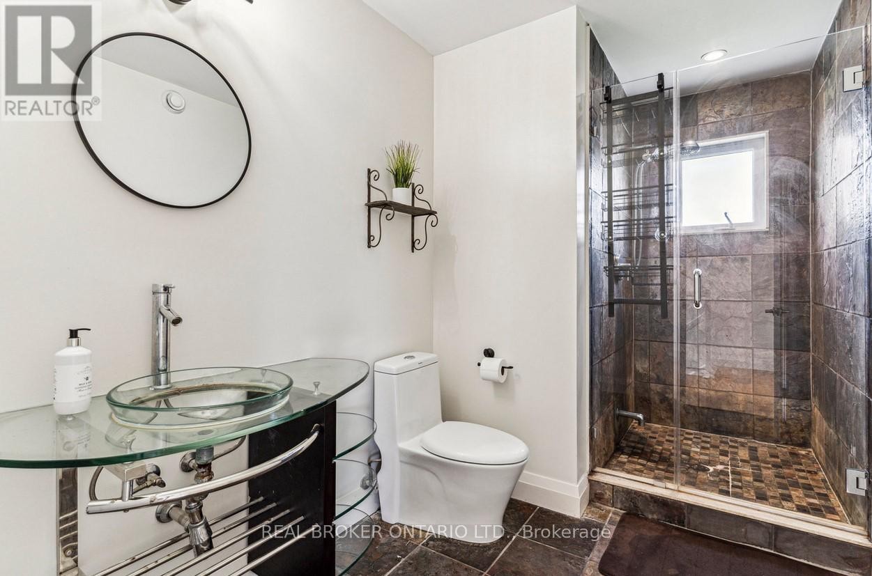 27 Bagshaw Crescent, Uxbridge, ON