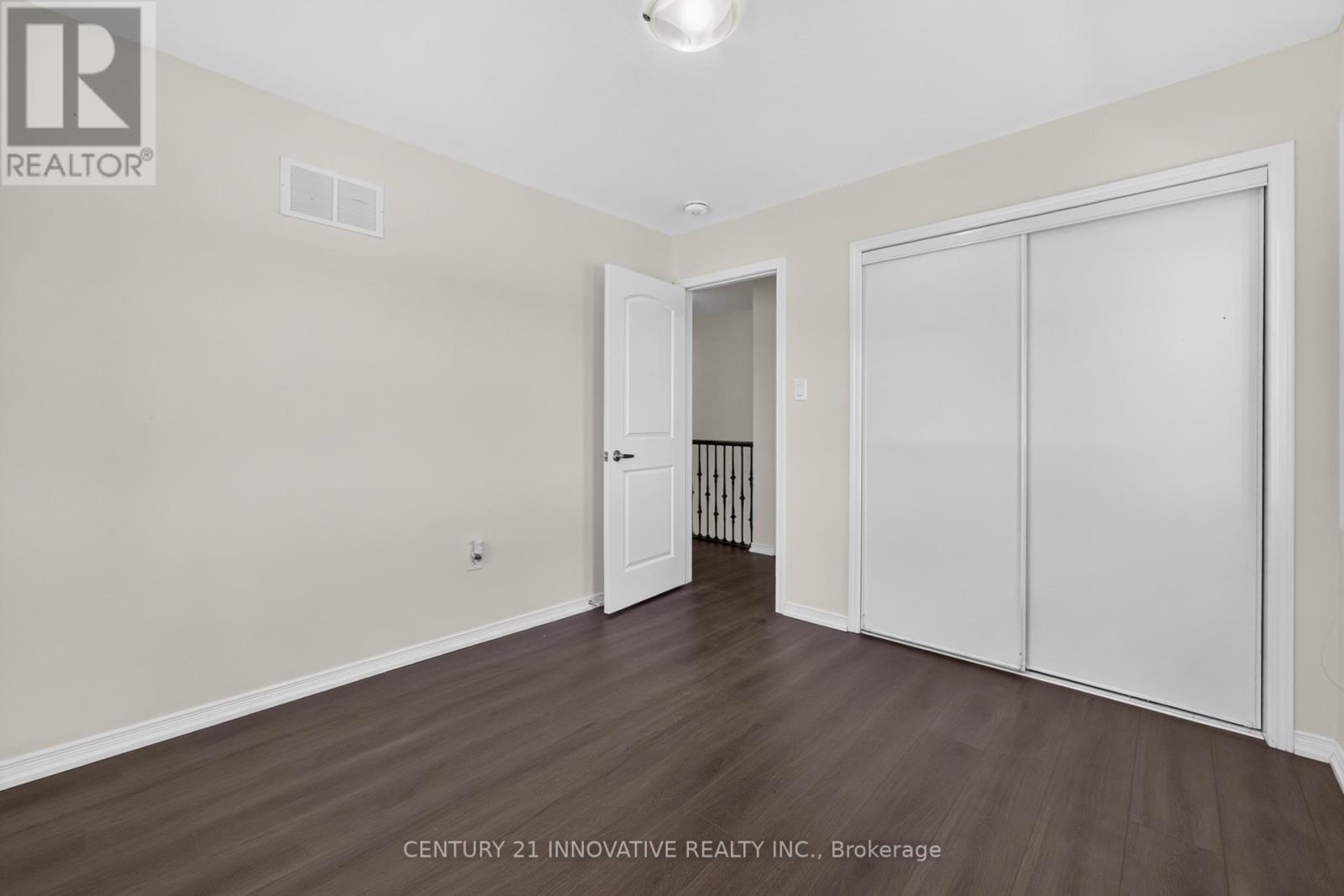 4 Midhurst Heights, Hamilton, ON