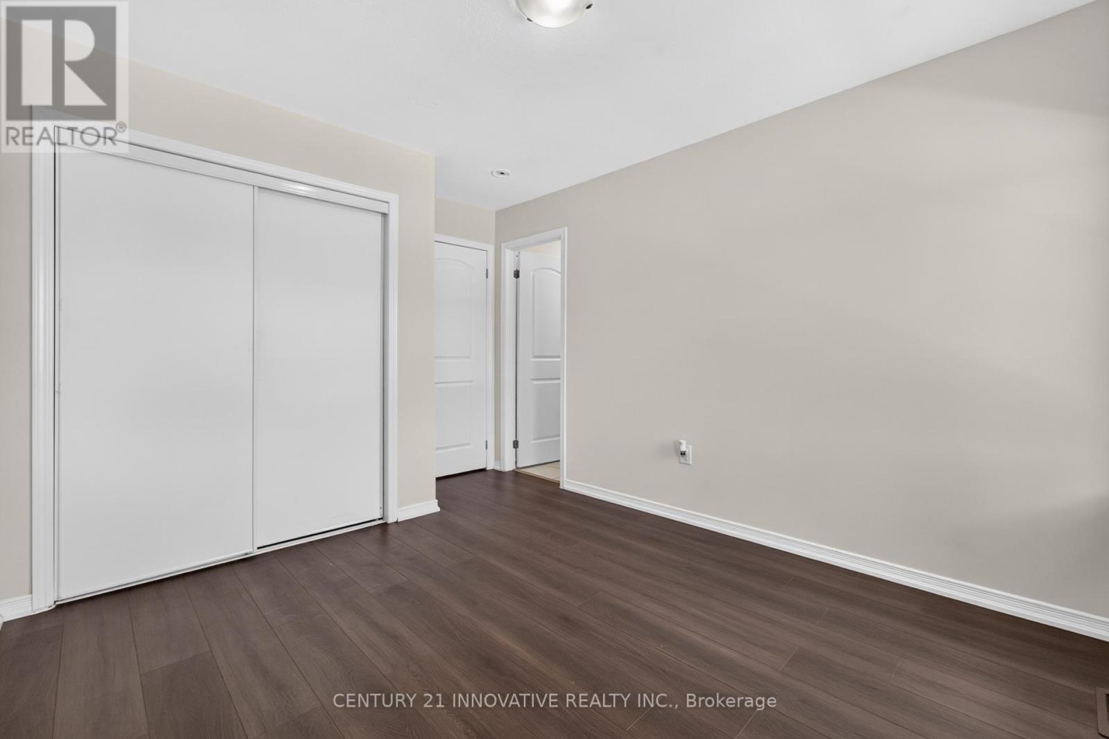 4 Midhurst Heights, Hamilton, ON