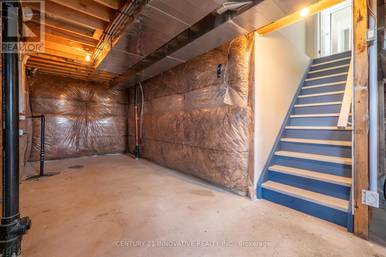 4 Midhurst Heights, Hamilton, ON
