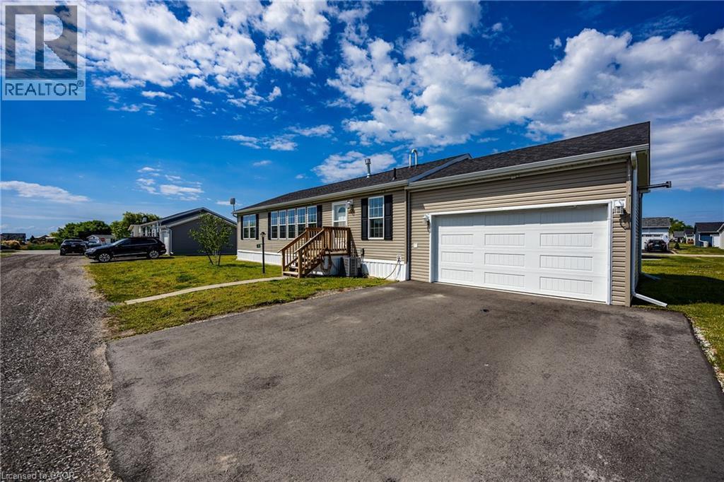 11 Hickory Hollow, Nanticoke, ON