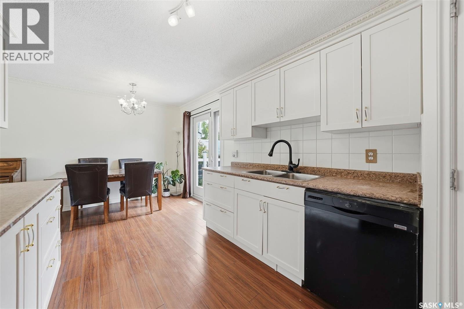 526 Mckercher Drive, Saskatoon, SK