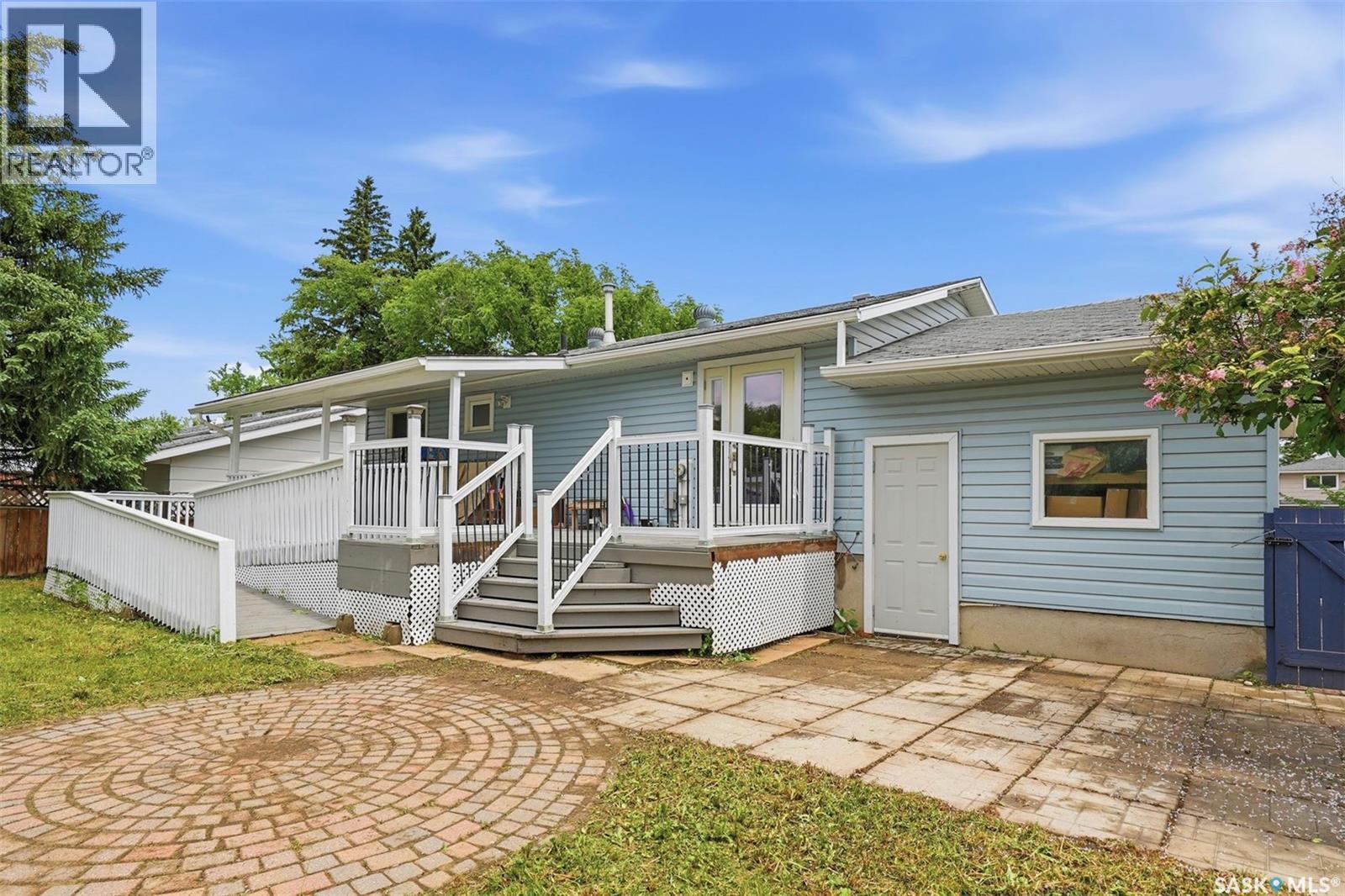 526 Mckercher Drive, Saskatoon, SK