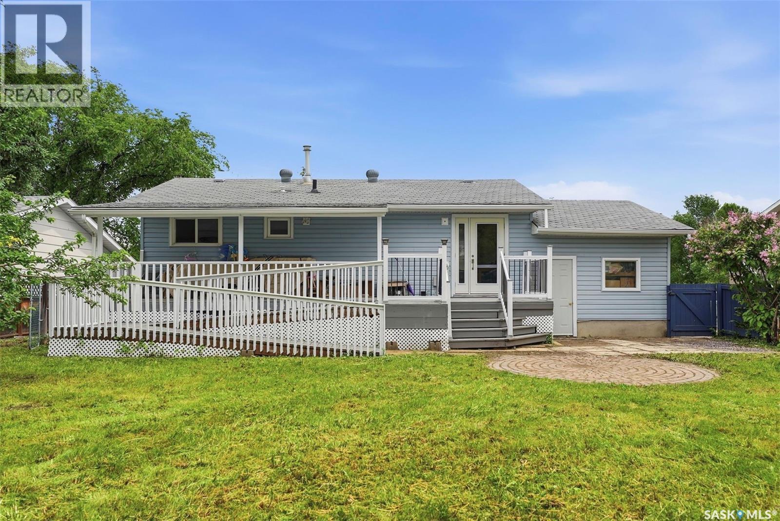 526 Mckercher Drive, Saskatoon, SK
