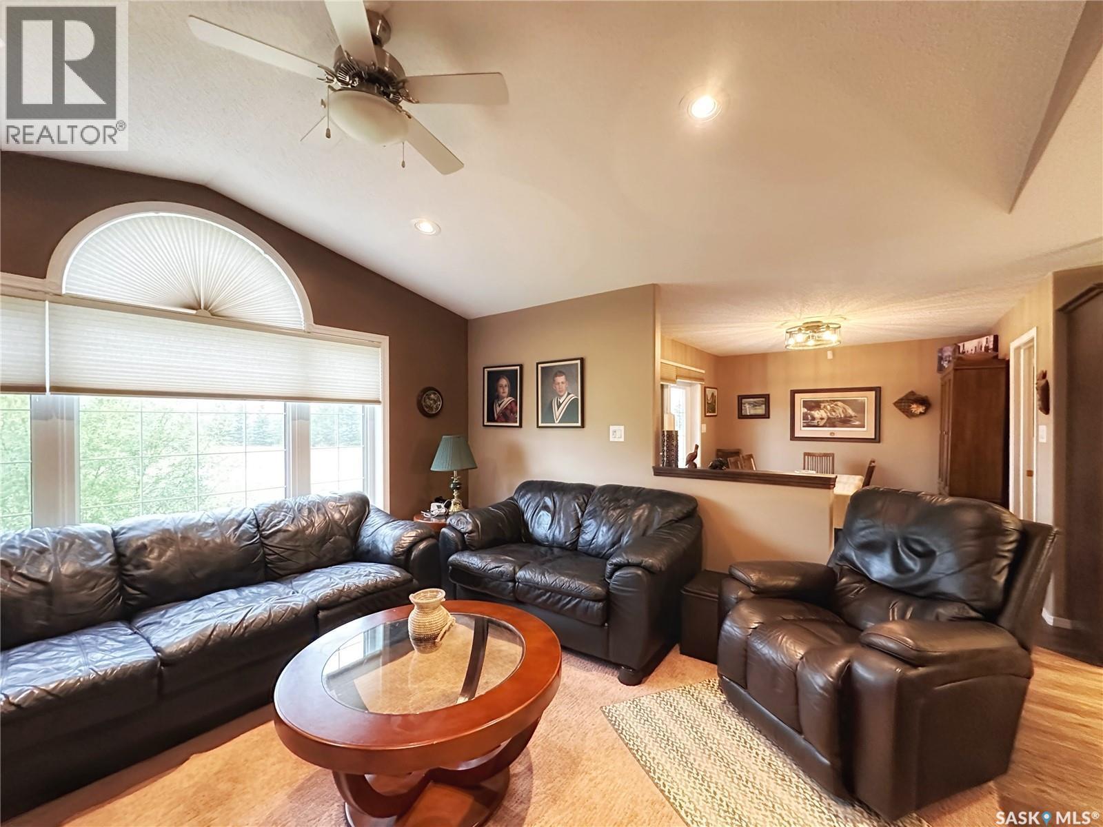 Bassingthwaite Acreage, Asquith, SK - Indoor Photo Showing Living Room
