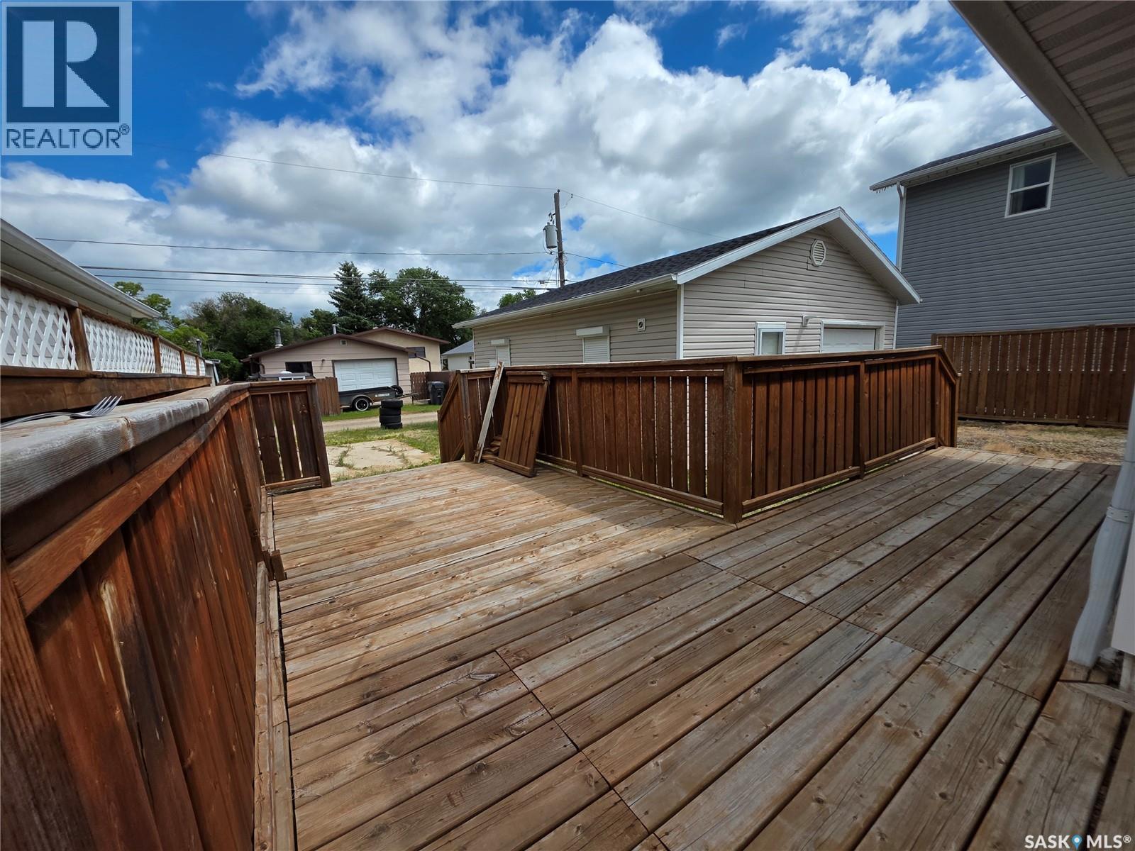 227 10Th Avenue Nw, Swift Current, SK