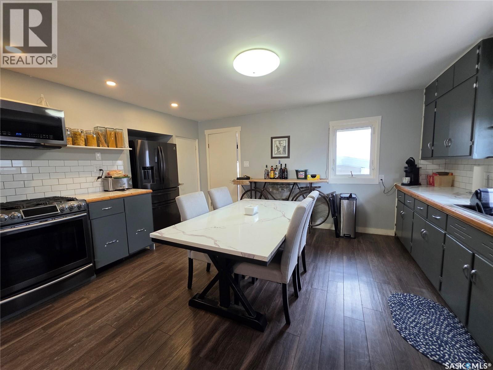 227 10Th Avenue Nw, Swift Current, SK