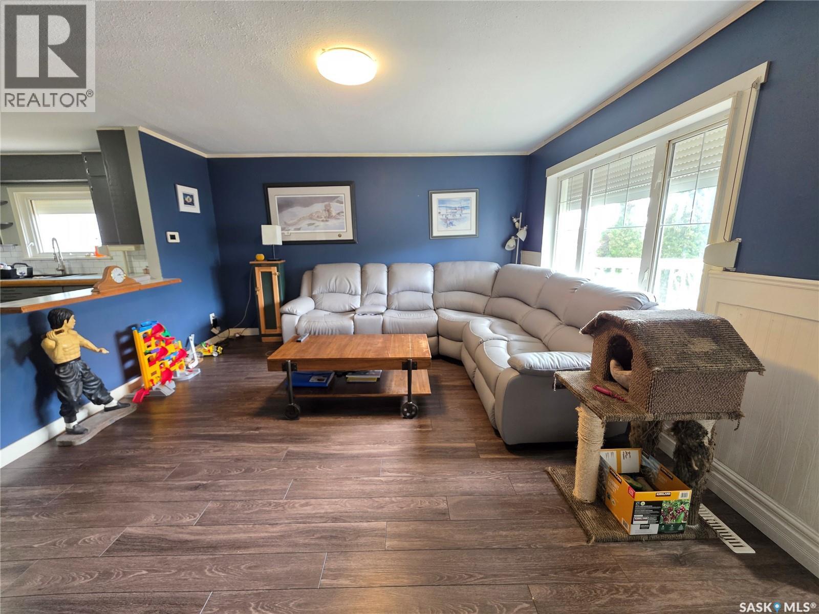 227 10Th Avenue Nw, Swift Current, SK