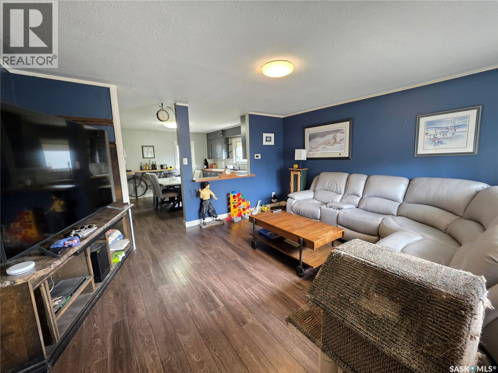 227 10Th Avenue Nw, Swift Current, SK