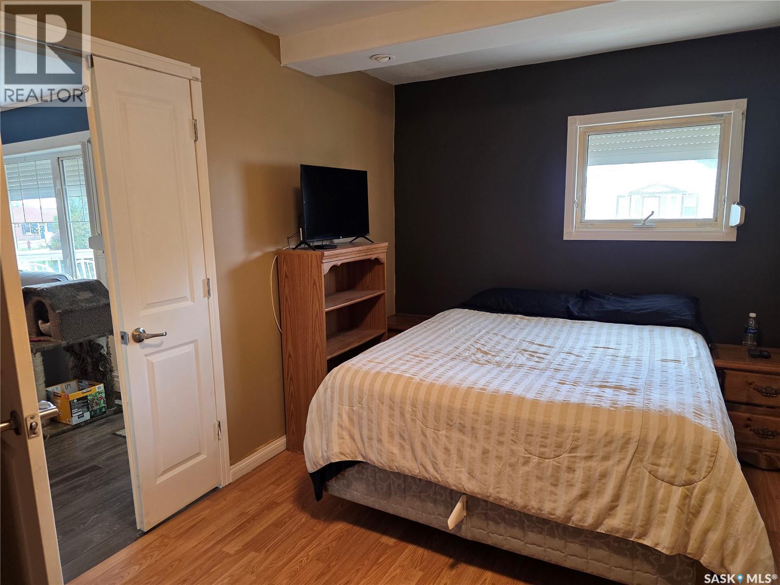 227 10Th Avenue Nw, Swift Current, SK