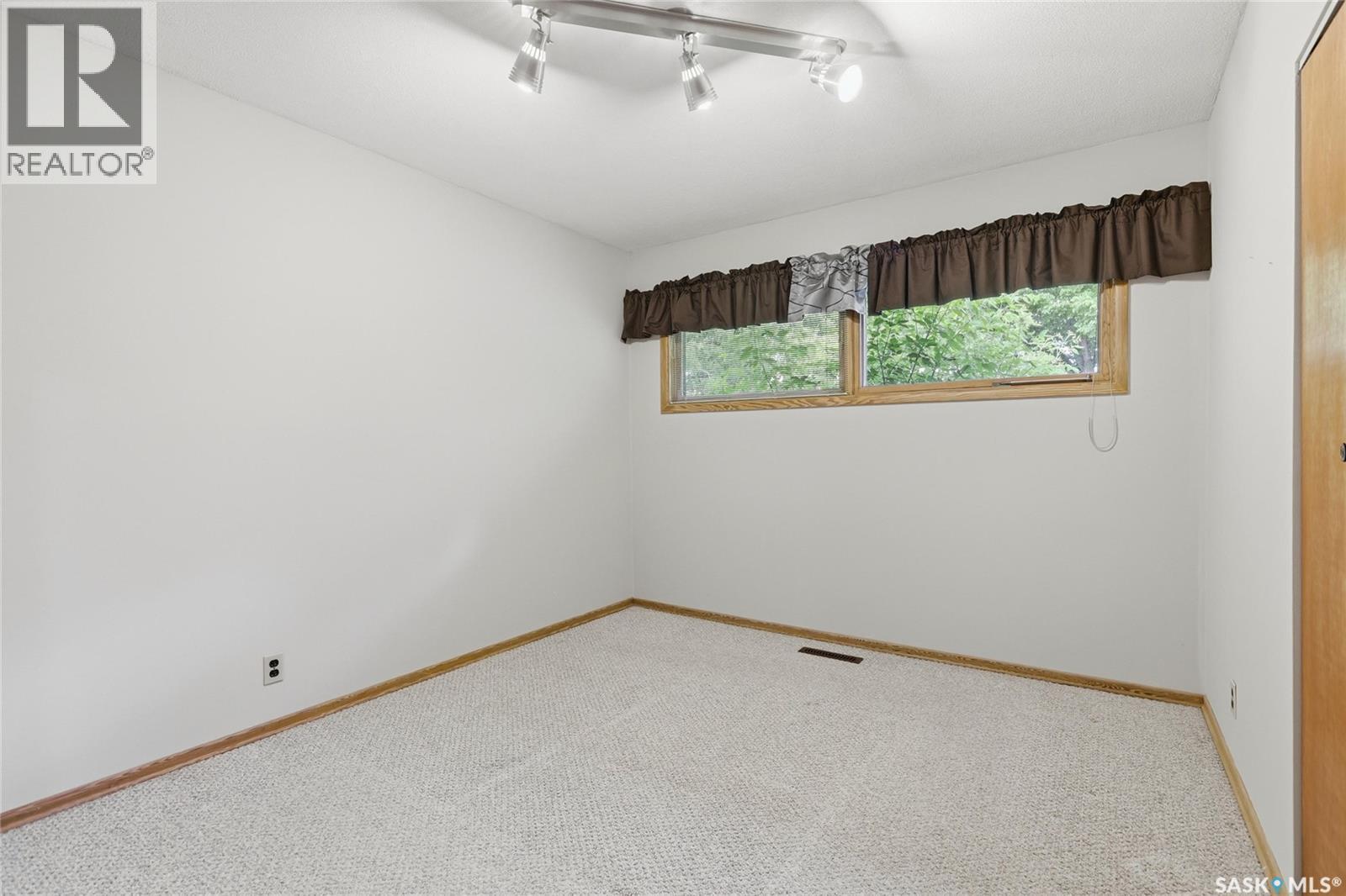133 Ellison Crescent, Regina, SK