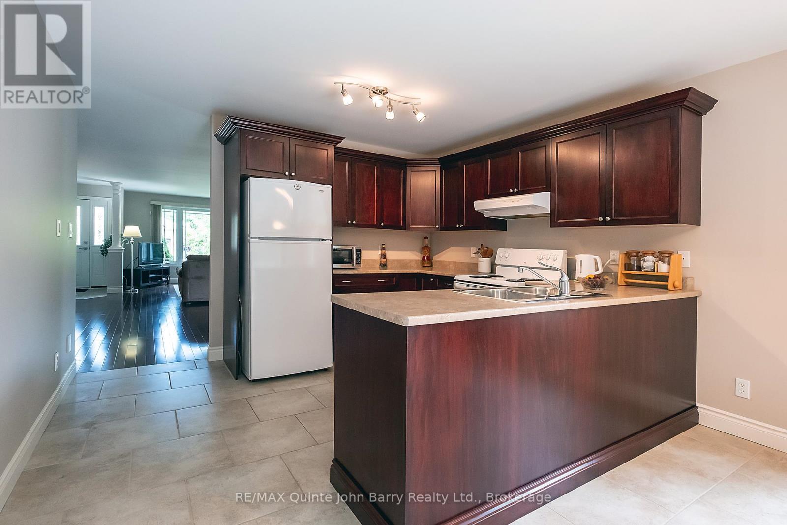 4 Algonquin Avenue, Brighton, ON