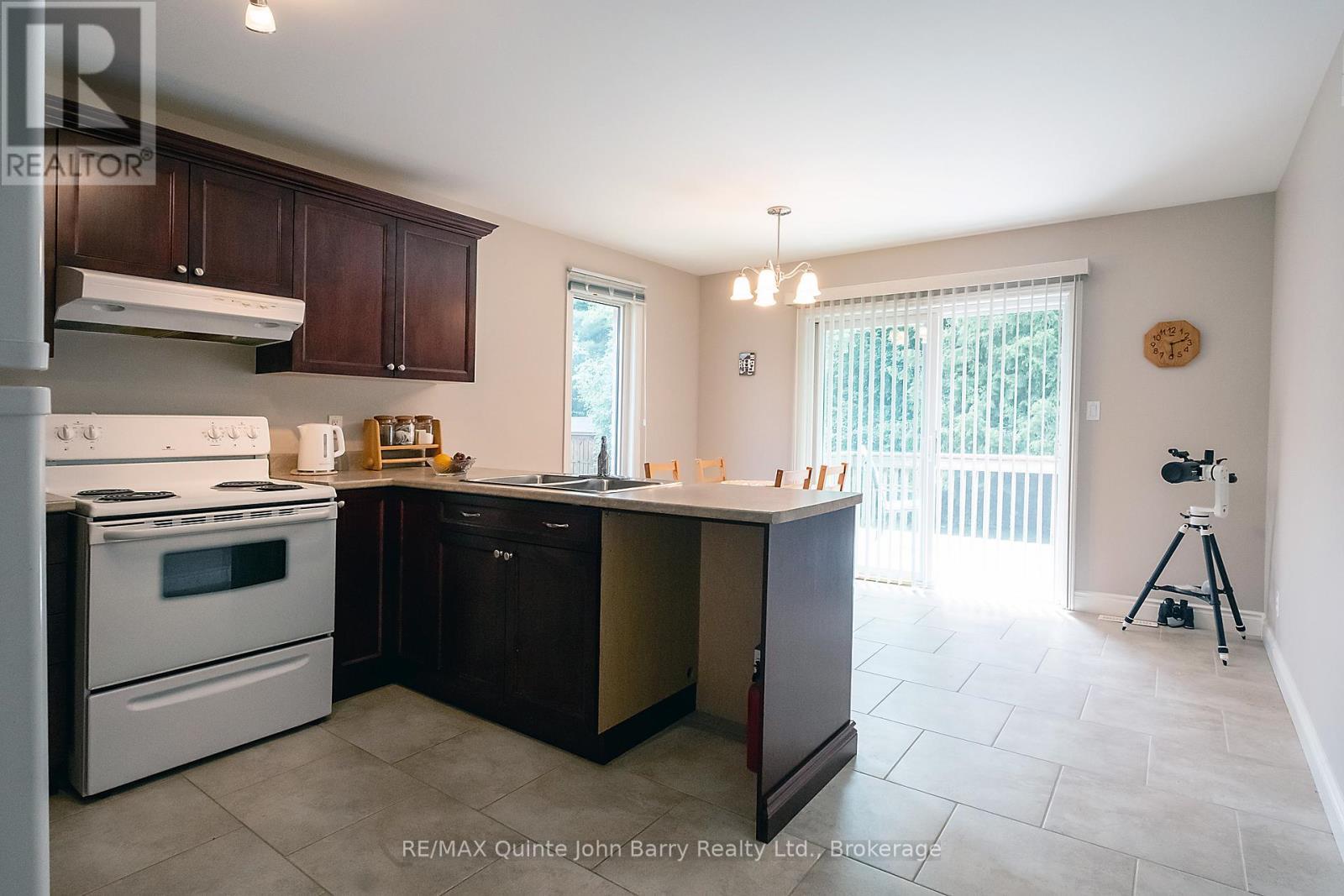 4 Algonquin Avenue, Brighton, ON
