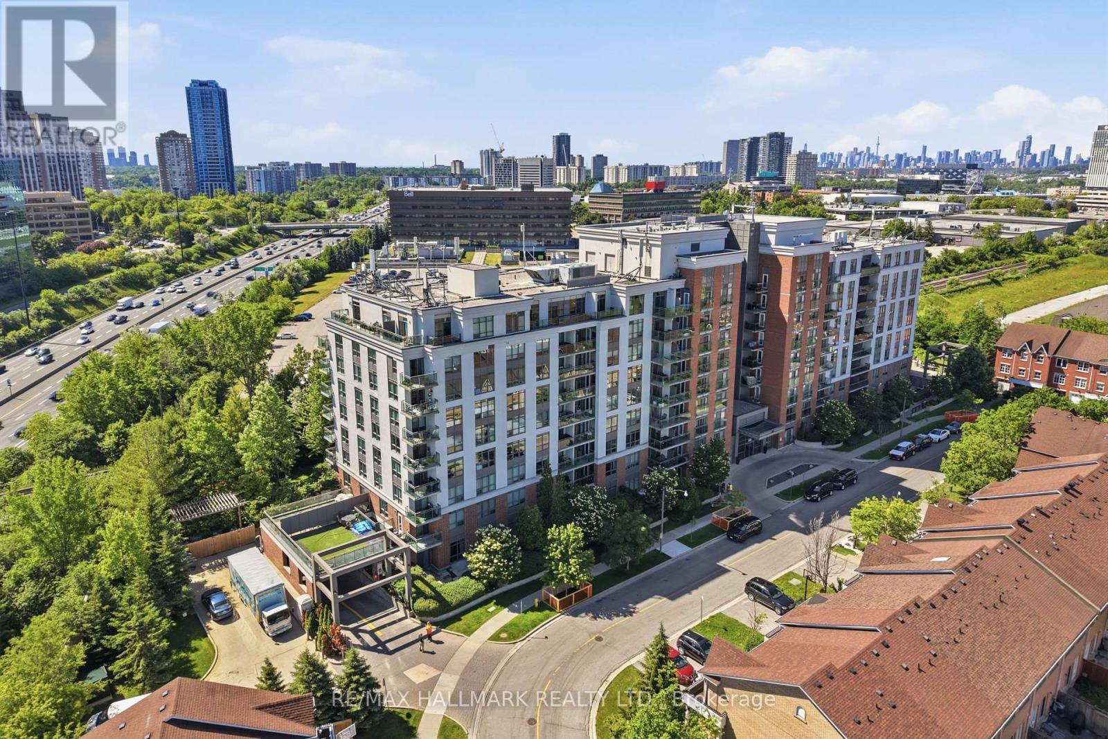 417 - 120 Dallimore Circle, Toronto, ON